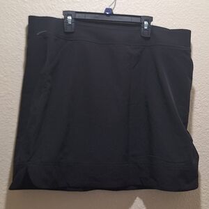NWT 32 Degrees Black Skort